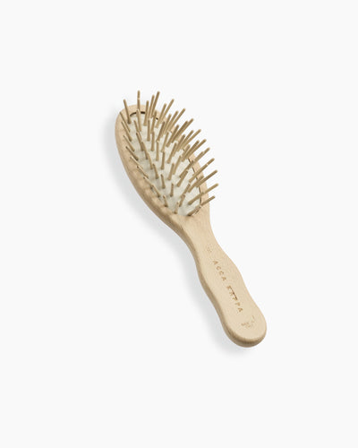 Brosse de voyage ovale en Hêtre avec picots de bois